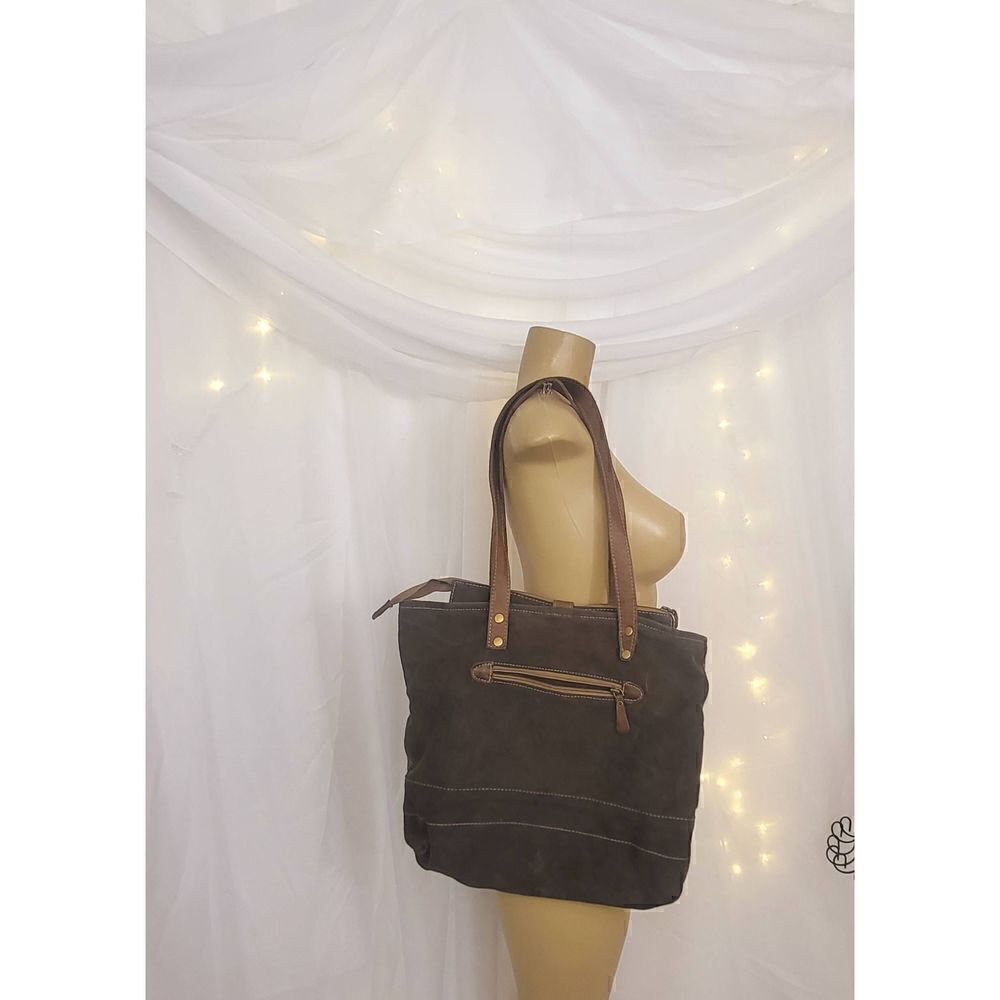 Myra Bag - Picture 2 of 8